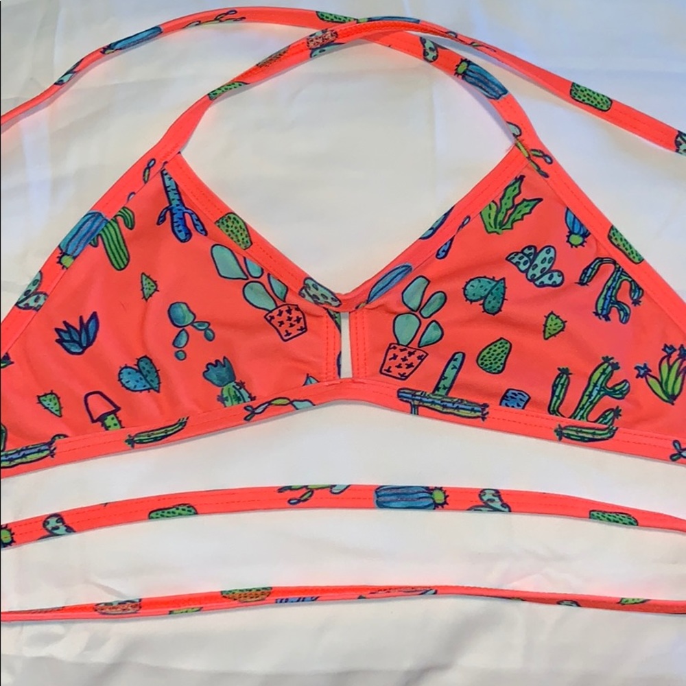 Jolyn printed vent top